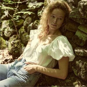 Dôen Topaz Top in Powder White Large